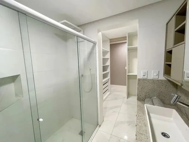 Imagem 16: Apartamento À Beira Mar com 4 Quartos Totalmente Mobiliado e Decorado