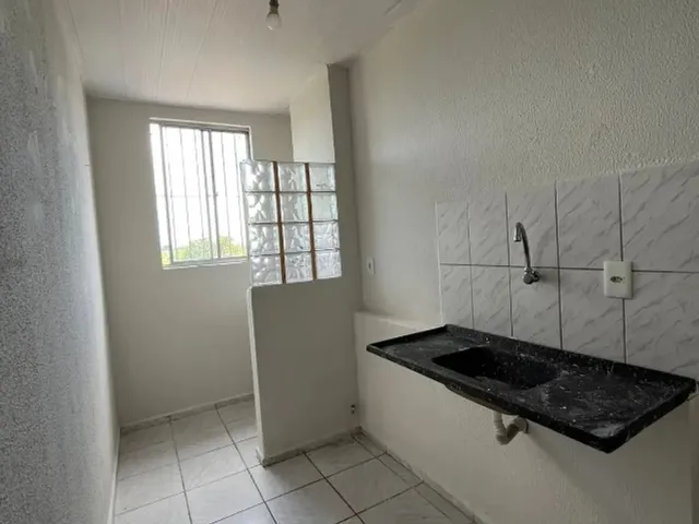 Imagem: O apartamento possui 2 Dormitórios, 1 Banheiro, 1 Vaga na