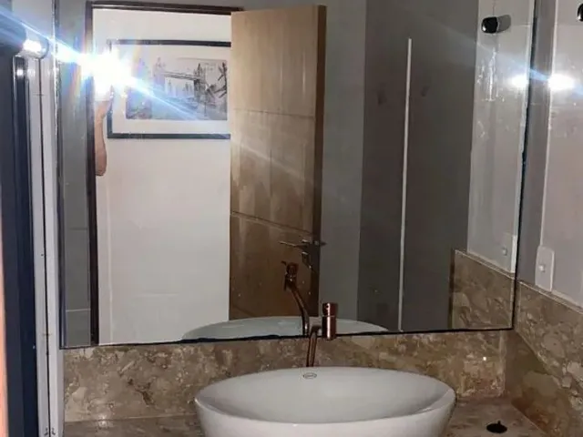 Imagem: A casa possui 2 Dormitórios, 1 Banheiro, 1 Vaga na