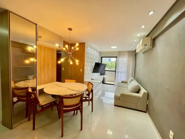 Imagem: O apartamento possui 2 Dormitórios, 1 Suíte, 2 Banheiros,