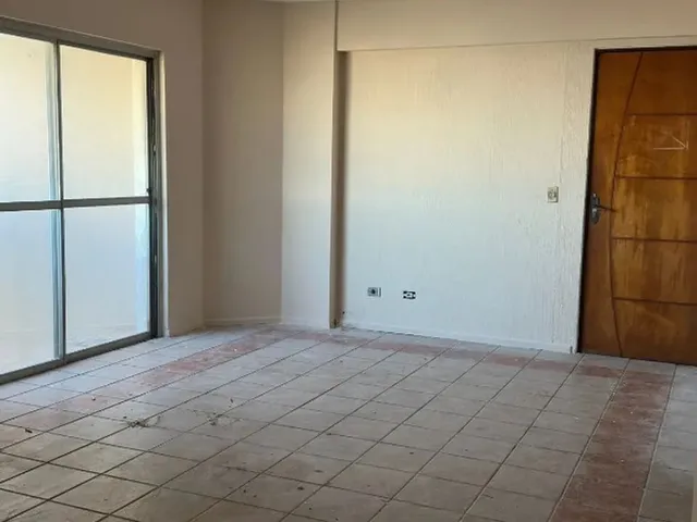 Imagem 4: Apartamento no Farol com 2 Quartos, Suite e Varanda