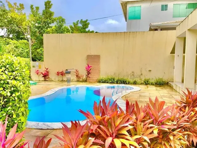 Imagem: Casa com 3 Suítes e Piscina no Condomínio