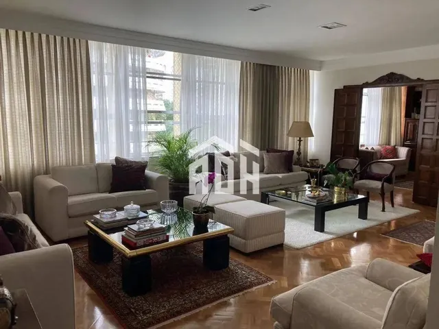 Imagem: Apartamento Amplo e Elegante com 4 Suítes