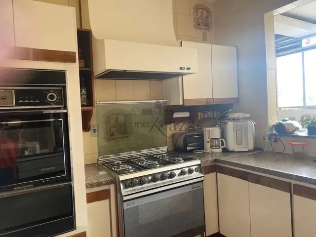 Imagem 16: Oportunidade - Apartamento - Edifício Marya Lucia - Centro - 4 Dormitórios - 158M²