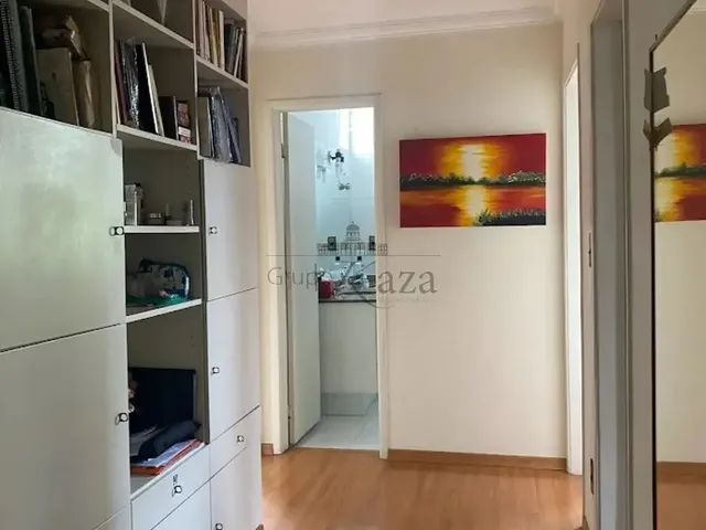 Imagem 13: Oportunidade - Apartamento - Edifício Marya Lucia - Centro - 4 Dormitórios - 158M²