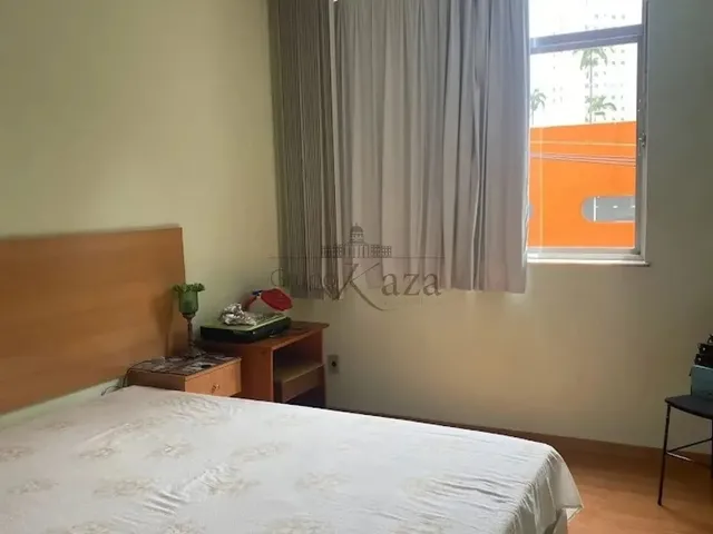 Imagem 8: Oportunidade - Apartamento - Edifício Marya Lucia - Centro - 4 Dormitórios - 158M²