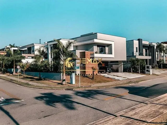 Imagem: Sobrado À Venda de Esquina 5 Suítes Alphaville