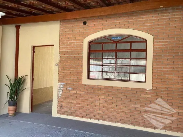 Imagem: Casa com 2 Dormitórios À Venda, 70 M²