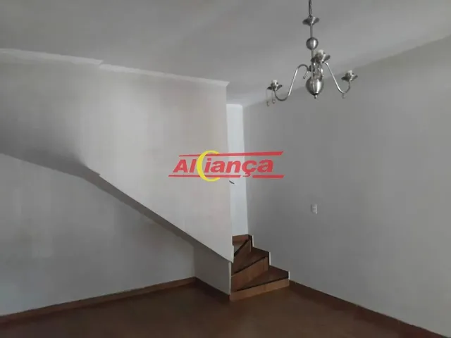 Imagem: Sobrado com 2 Quartos para Alugar, 320M²