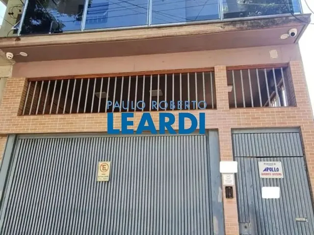 Imagem: A casa possui 3 Dormitórios, 1 Suíte, 5 Banheiros, 2