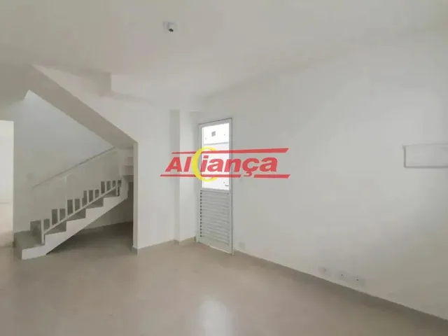 Imagem: Sobrado com 3 Quartos para Alugar, 194M²