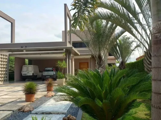 Imagem: Casa À Venda e Locação 3 Quartos, 3 Suites