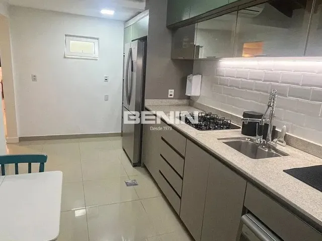 Imagem: Sobrado em Condomínio Fechado com Placas