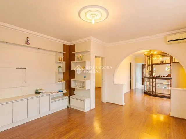 Imagem 1: Casa no Bairro Niterói de 3 Dormitórios