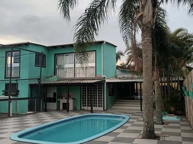 Imagem: O apartamento possui 3 Dormitórios, 2 Banheiros, 2 Vagas