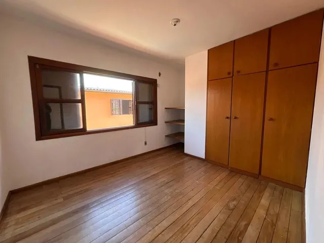 Imagem 14: Sobrado para Aluguel Possui 200 Metros Quadrados com 3 Quartos em Fátima - Canoas - Rs