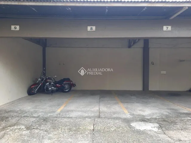 Imagem 7: Apartamento de 2 Dormitórios com Uma Vaga de Garagem Próximo a Mauricio Cardoso