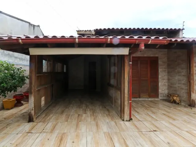 Imagem: Casa com 2 Quartos para Alugar no Bairro