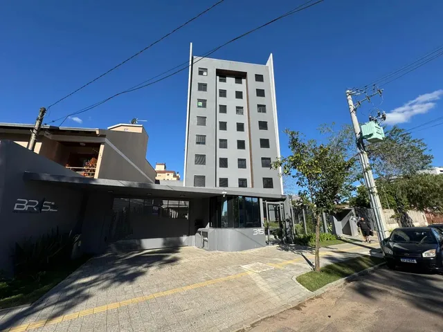 Imagem: O apartamento possui 2 Dormitórios, 1 Banheiro, 1 Vaga na