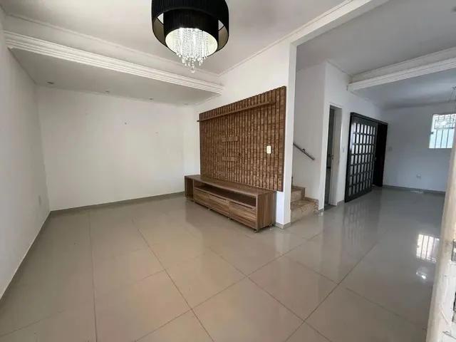 Imagem 1: Casa Duplex com 3 Quartos, Sendo 1 Suites, com Quintal, no Turu, Green Park, R$ 750.000,00