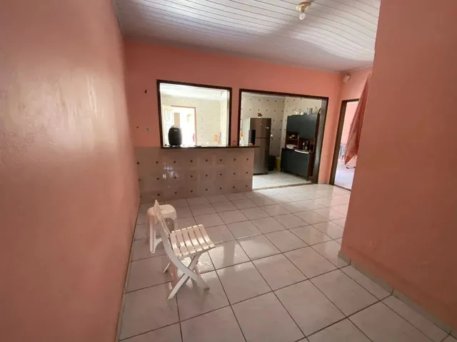 Imagem 1: Vendo Casa no Jardim América 2 Quartos Bem Localizada Prox a Avenida e Ao Mercado
