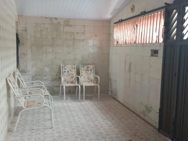 Imagem 2: Casa com 5 Quartos, Monte Castelo