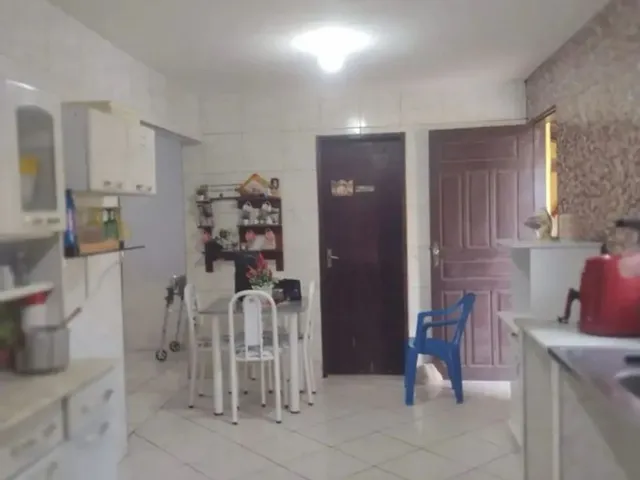 Imagem 6: Casa na Cohab. Churrasqueira, Varanda, 200m² de Áreae2 Vagas na...