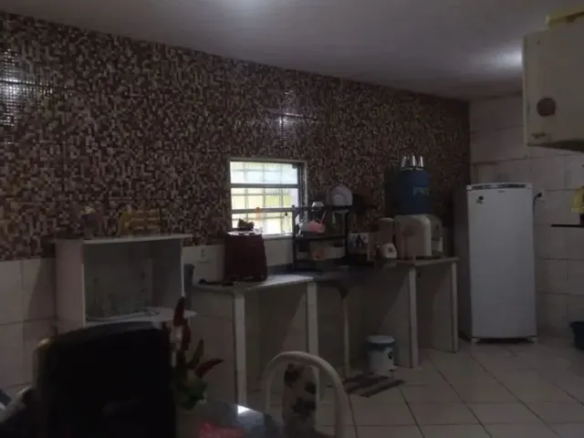 Imagem 7: Casa na Cohab. Churrasqueira, Varanda, 200m² de Áreae2 Vagas na...