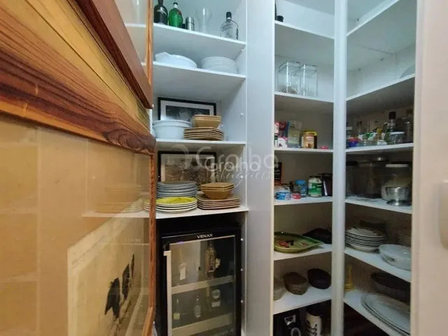 Imagem 8: Apartamento com 5 Quartos no Centro