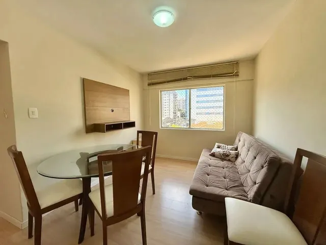 Imagem: O apartamento possui 3 Dormitórios, 1 Banheiro, 1 Vaga na