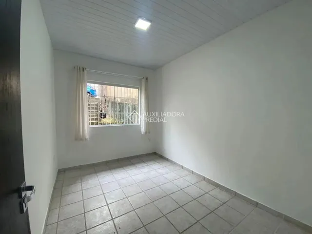Imagem 13: Auxiliadora Predial Aluga Casa Residencial de 2 Dormitórios no Centro de Florianópolis