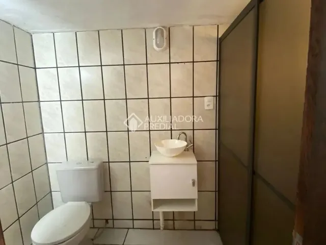 Imagem 7: Auxiliadora Predial Aluga Casa Residencial de 2 Dormitórios no Centro de Florianópolis