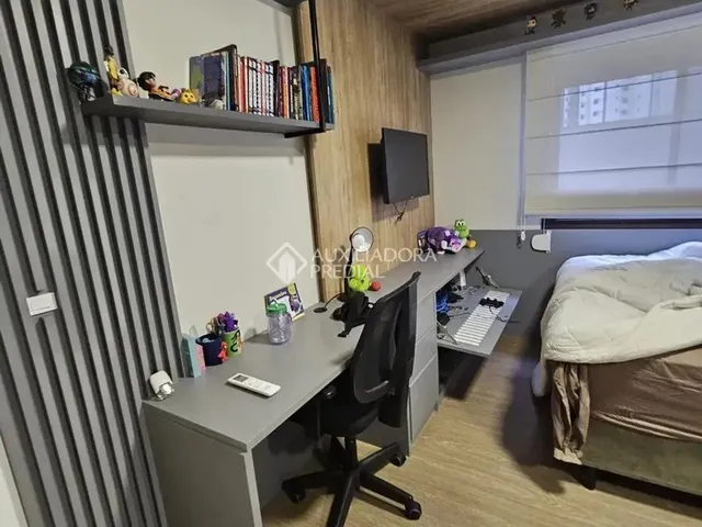 Imagem 12: Imóvel para Aluguel Possui 360 Metros Quadrados com 3 Quartos em Centro - Florianópolis
