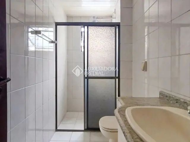 Imagem 9: Apartamento Espaçoso e Aconchegante no Centro - 3 Quartos (1 Suíte) - 110M2