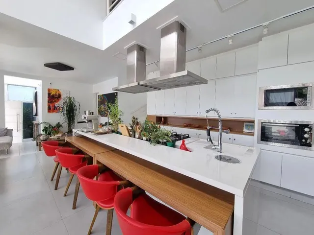 Imagem 4: Studio em Casa Alto Padrão no Bairro Centro - Florianópolis