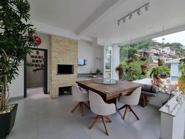 Imagem 2: Studio em Casa Alto Padrão no Bairro Centro - Florianópolis
