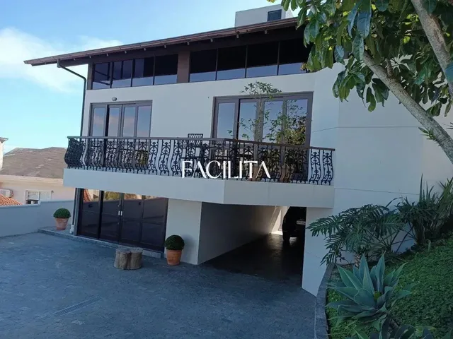 Imagem 5: Casa Comercial com 4 Suítes no Bairro Centro, Florianópolis