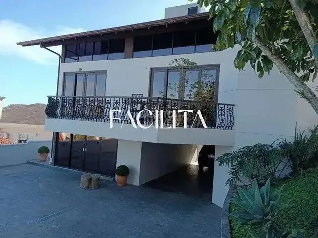 Imagem 2: Casa Comercial com 4 Suítes no Bairro Centro, Florianópolis