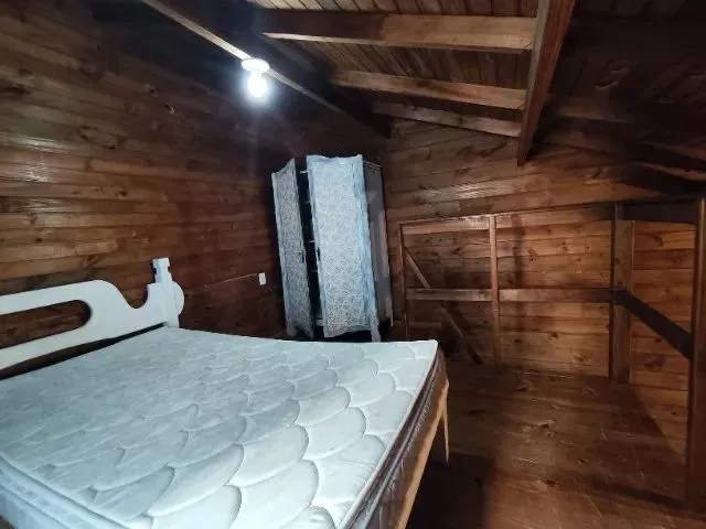 Imagem 2: Alugo Casa de 1 Dormitório em Condomínio Fechado - Centro de Florianópolis