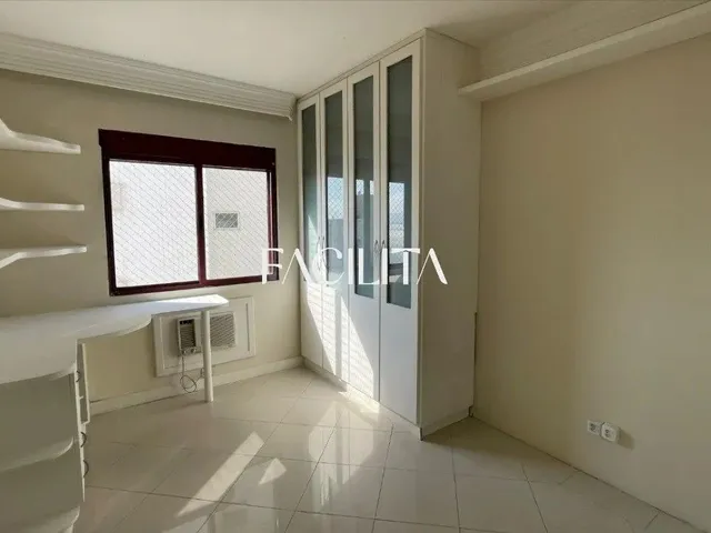 Imagem 3: Cobertura Duplex de 4 Quartos no Centro, Florianópolis