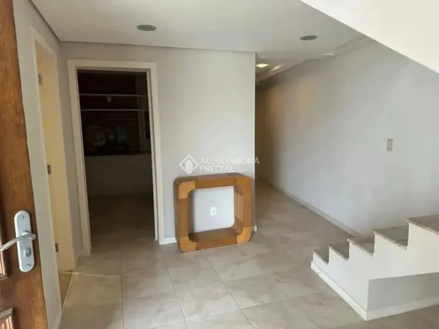 Imagem 8: Ampla Casa 3 Dormitórios no Centro de Florianópolis, Próxima À Beira-Mar