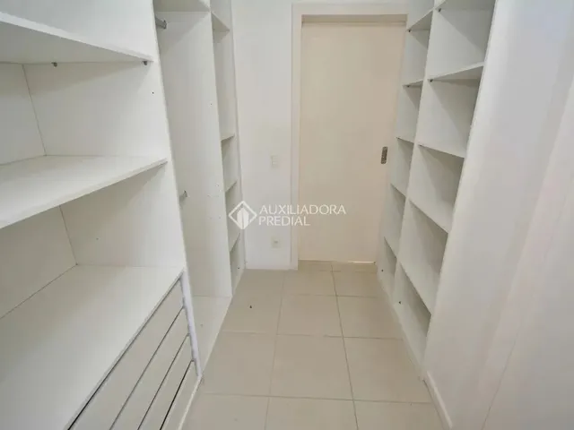 Imagem 8: Cobertura Exclusiva para Locação no Centro de Florianópolis