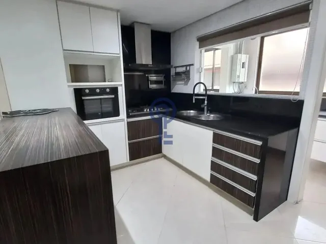 Imagem 2: Apartamento com 3 Dormitórios no Centro