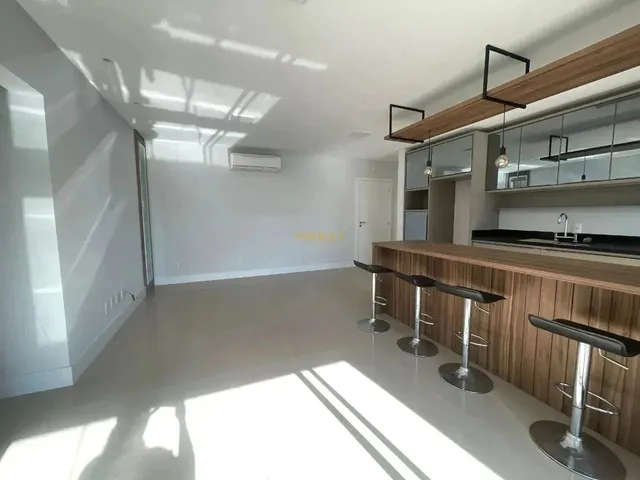 Imagem 3: Apartamento com 2 Suítes, 3 Vagas, Hobbybox, À 1 Quadra da Av. Beira Mar