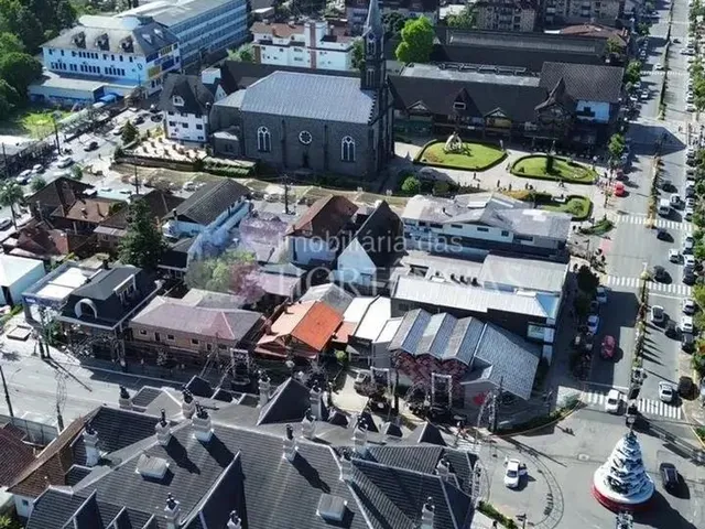 Imagem: Na Principal Avenida de Gramado