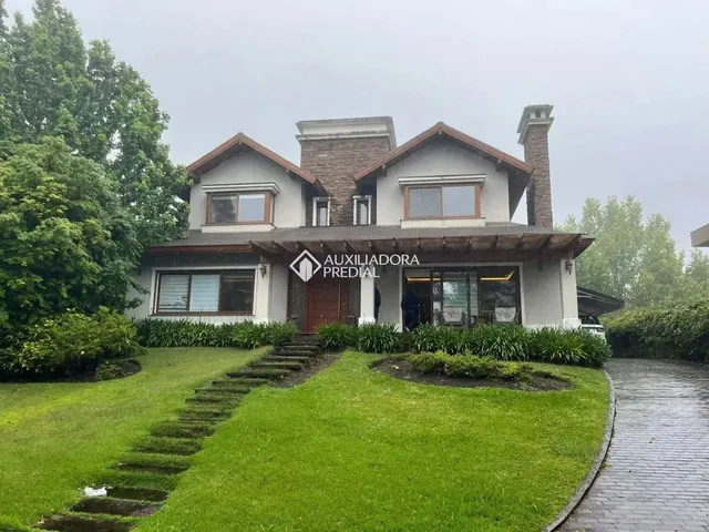 Imagem: Casa em Condomínio Bavária