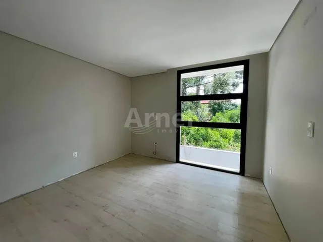 Imagem 16: Casa de 3 Dormitórios Sendo 1 Suíte no Centro de Passo Fundo, para Venda