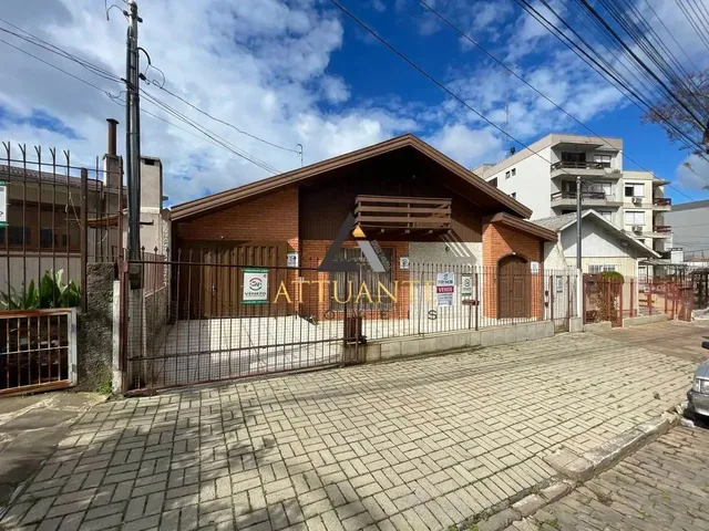 Imagem: Casa com Pátio Localizada no Bairro Marechal