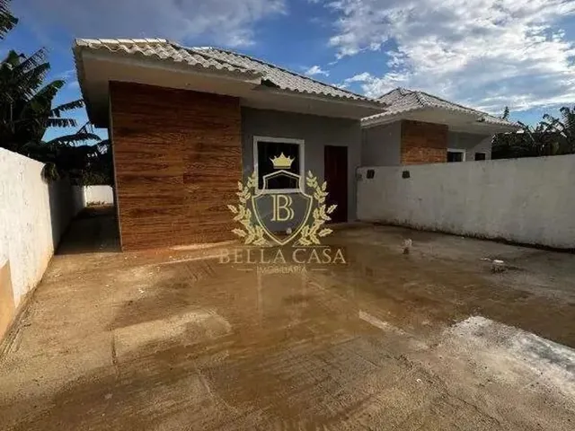 Imagem: Casa de 2 Quartos À Venda por R$ 300.000,00