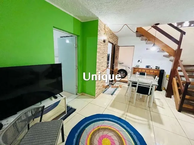Imagem: Casa com 3 Dormitórios À Venda, 70 M²